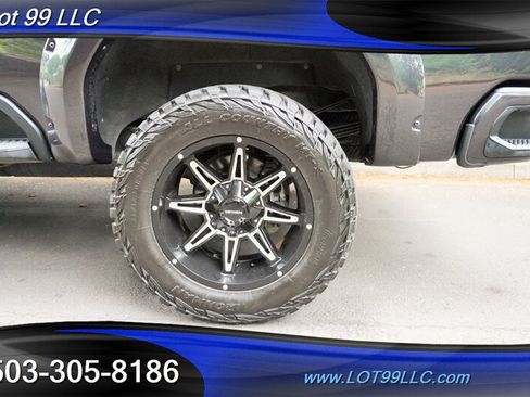 Used 2020 GMC Sierra 3500 Denali w/ Denali Ultimate Package AWD/4WD image 24