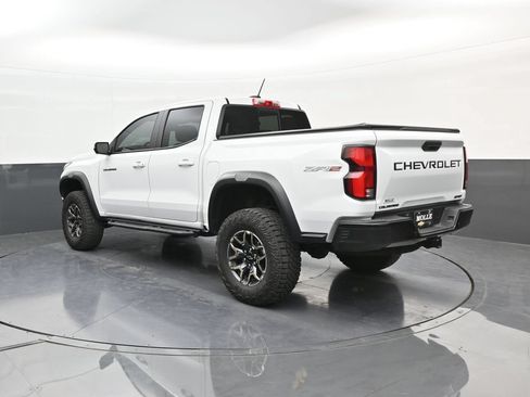 Used 2024 Chevrolet Colorado ZR2 w/ Technology Package AWD/4WD image 5