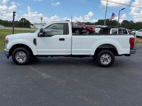 Used 2022 Ford F250 XL w/ Power Equipment Group RWD image 8