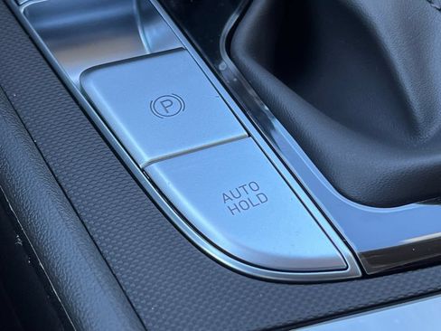 New 2026 Hyundai Elantra Hybrid FWD image 27