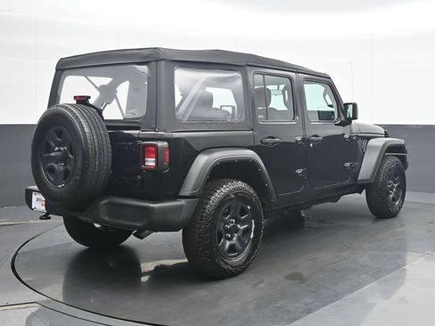 Used 2022 Jeep Wrangler Unlimited Sport AWD/4WD image 6