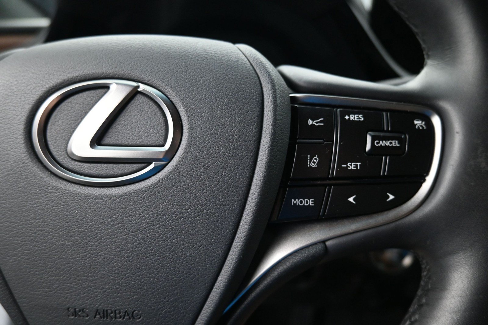 Used 2025 Lexus ES 350 w/ Premium Package FWD image 20