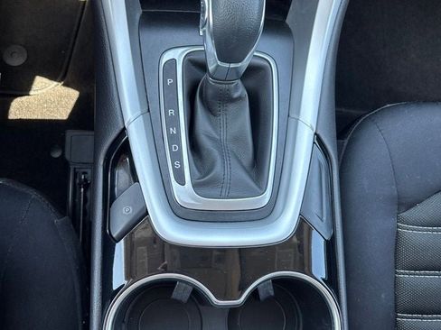 Used 2015 Ford Fusion SE FWD image 22