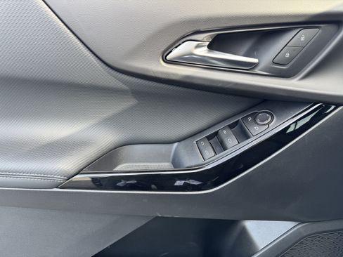 New 2026 Chevrolet Equinox LT image 10