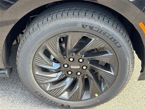 New 2025 Lincoln Navigator Reserve w/ Jet Appearance Package image 9