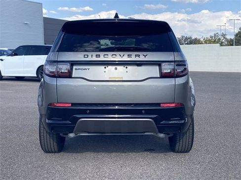 New 2025 Land Rover Discovery Sport Dynamic SE image 18