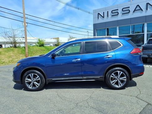 Used 2017 Nissan Rogue SL w/ SL Premium Package AWD/4WD image 8