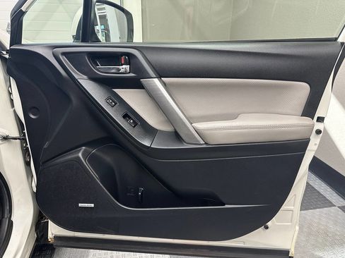 Used 2015 Subaru Forester 2.5i Limited image 20