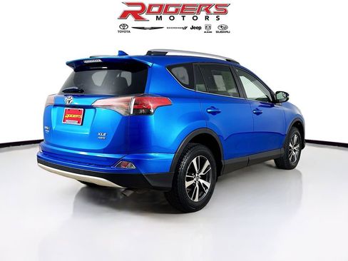 Used 2016 Toyota RAV4 XLE AWD/4WD image 13