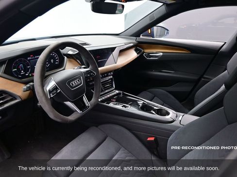 Used 2022 Audi e-tron GT Premium Plus image 6