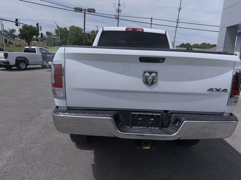 Used 2018 RAM 2500 Tradesman w/ Chrome Appearance Group AWD/4WD image 17