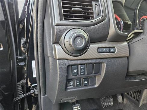 Used 2023 Nissan Titan PRO-4X w/ Pro-4x Convenience Package image 24