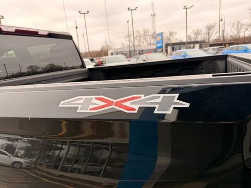 Used 2023 Chevrolet Silverado 1500 Custom image 7