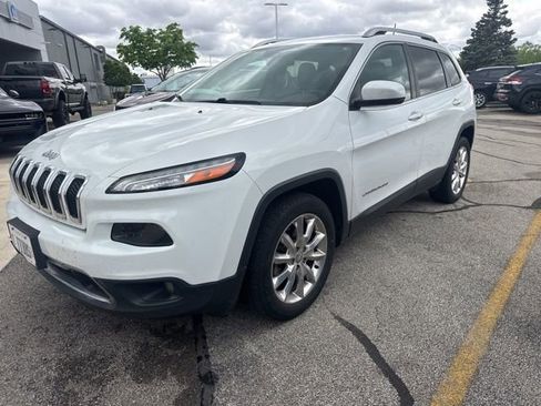 Used 2017 Jeep Cherokee Limited FWD image 3