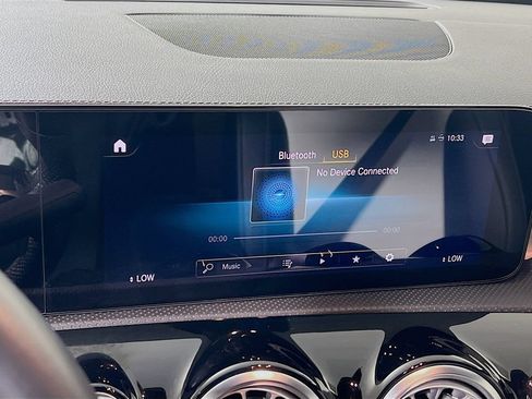 Used 2022 Mercedes-Benz CLA 35 AMG 4MATIC image 13