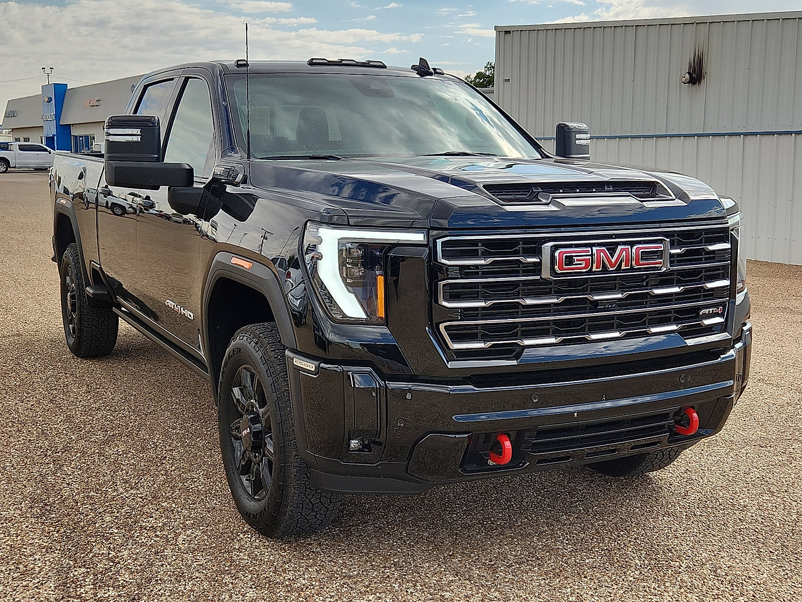 Used 2025 GMC Sierra 2500 AT4 w/ Technology Package AWD/4WD image 5