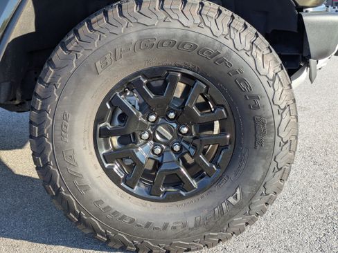 Used 2024 Ford Bronco Raptor image 11