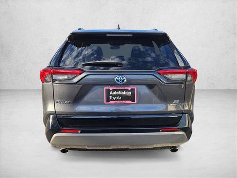 Used 2024 Toyota RAV4 SE AWD/4WD image 7