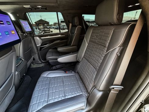 Used 2025 Cadillac Escalade Sport Platinum AWD/4WD image 23