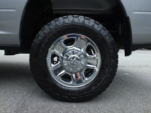 Used 2024 RAM 2500 Big Horn w/ Bed Utility Group AWD/4WD image 10