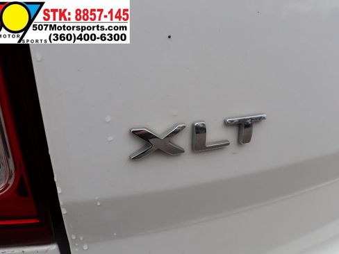 Used 2015 Ford Explorer XLT w/ Equipment Group 202B image 23