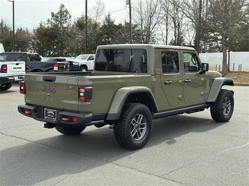 New 2026 Jeep Gladiator Mojave image 13