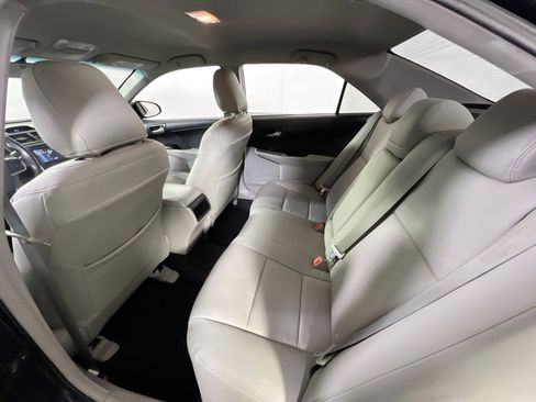 Used 2013 Toyota Camry LE image 21