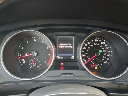Used 2020 Volkswagen Tiguan SE FWD image 18