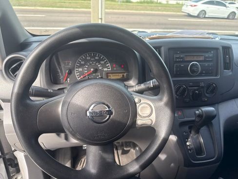 Used 2015 Nissan NV200 SV FWD image 8