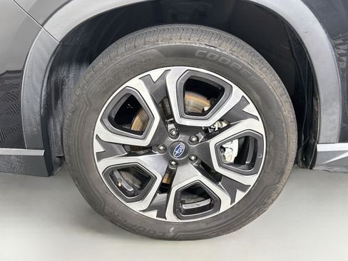 Used 2023 Subaru Ascent Limited AWD/4WD image 38