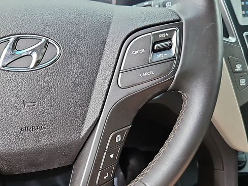 Used 2017 Hyundai Santa Fe Sport FWD image 20