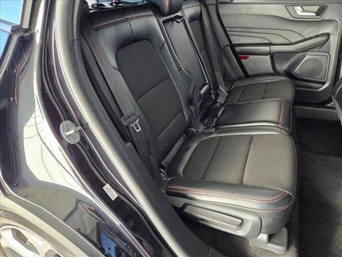 Used 2025 Ford Escape ST-Line image 18