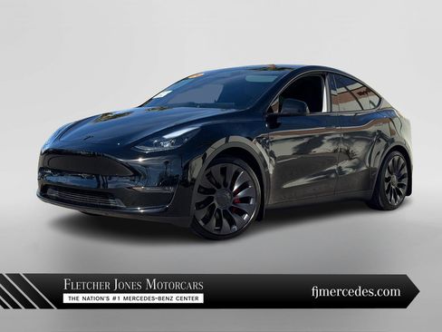 Used 2024 Tesla Model Y Performance image 1