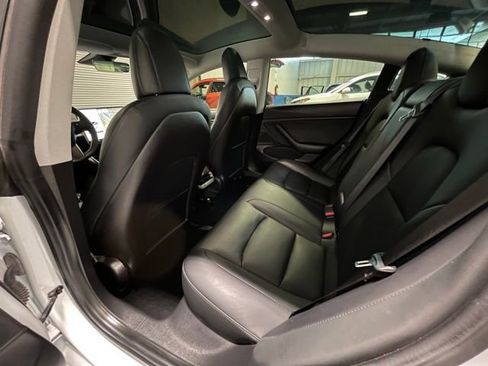 Used 2019 Tesla Model 3 Long Range image 15