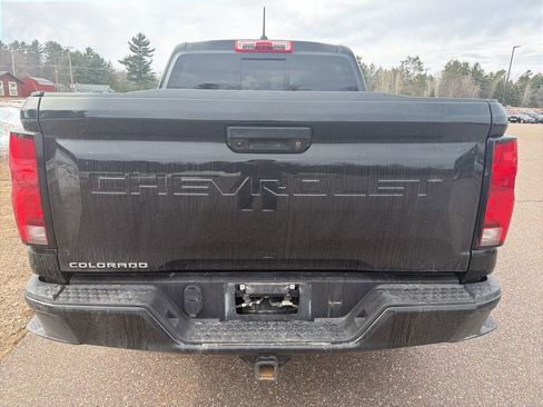 Used 2023 Chevrolet Colorado Z71 w/ Z71 Convenience Package 2 image 4