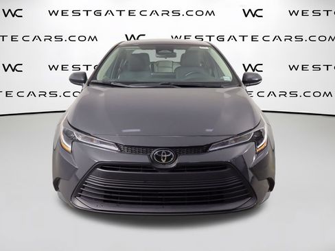 Used 2025 Toyota Corolla LE FWD image 2