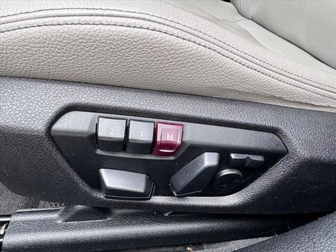 Used 2012 BMW 335i Sedan image 10