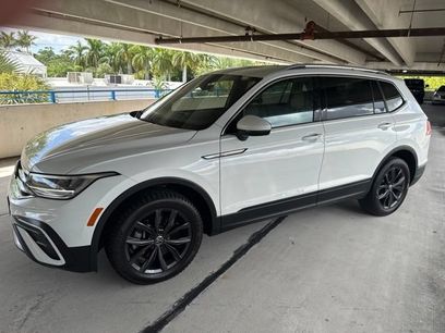Used 2022 Volkswagen Tiguan SE