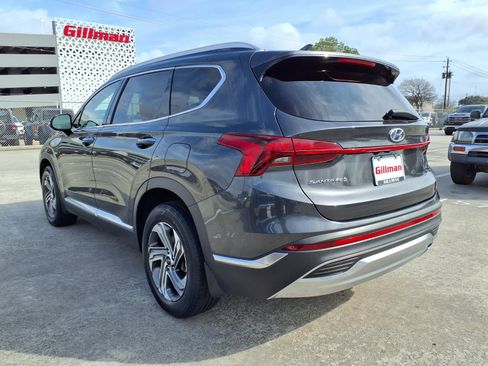 Used 2022 Hyundai Santa Fe SEL w/ Convenience Package image 3
