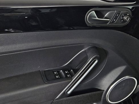 Used 2015 Volkswagen Beetle 1.8T image 23