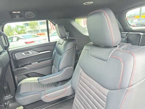 Certified 2025 Ford Explorer ST-Line w/ Premium Package RWD image 13