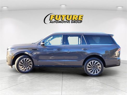 New 2025 Lincoln Navigator Black Label image 7