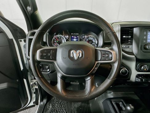 Used 2024 RAM 2500 Tradesman w/ Chrome Appearance Group image 15