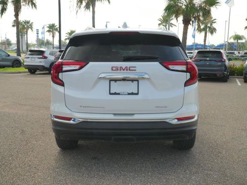 Used 2024 GMC Terrain SLT AWD/4WD image 6