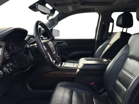 Used 2019 GMC Yukon XL Denali w/ Denali Ultimate Package AWD/4WD image 25