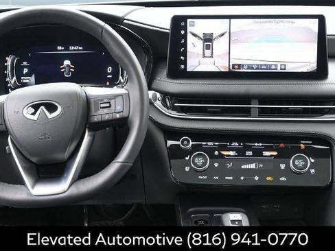 Certified 2026 INFINITI QX60 Luxe w/ Family Package AWD/4WD image 15