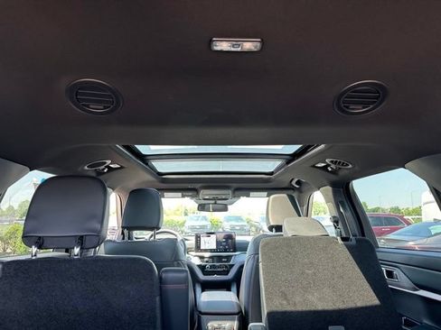 Used 2025 Ford Explorer ST w/ Sun And Sound Package AWD/4WD image 9