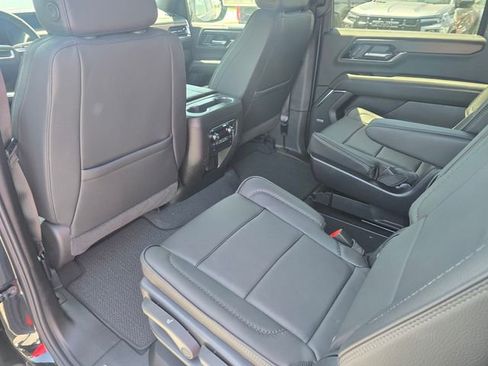 New 2026 GMC Yukon XL Denali w/ Sun & Power Step Package RWD image 11