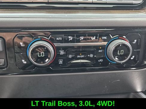 Used 2024 Chevrolet Silverado 1500 LT Trail Boss w/ LT Trail Boss Premium Package AWD/4WD image 25