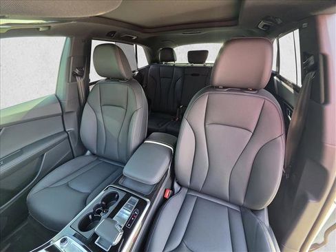 New 2026 Audi Q8 Premium Plus image 16